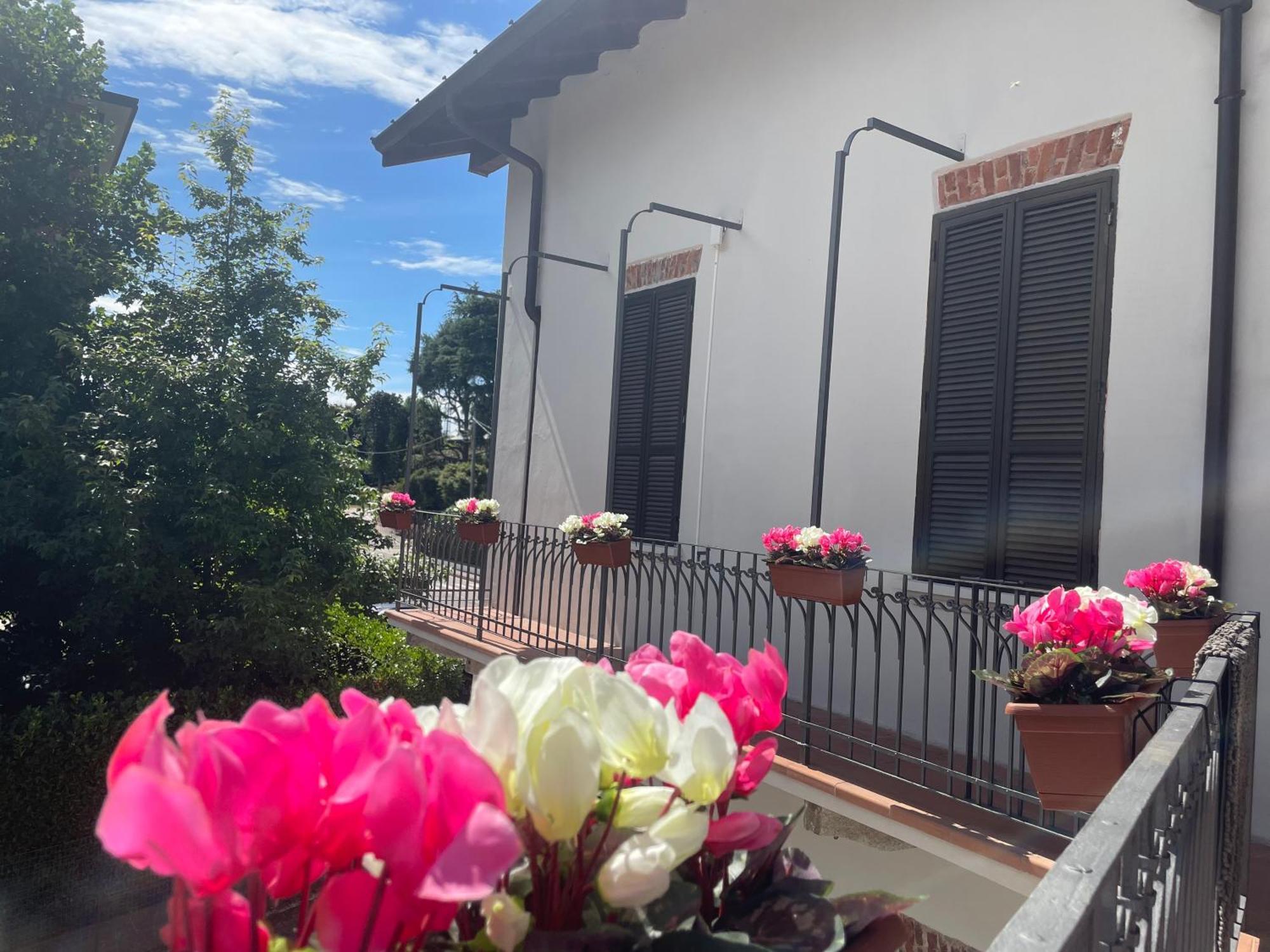 Villa Simona Malpensa Gallarate Ngoại thất bức ảnh